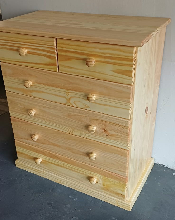 Chest of draws - 6 Draw