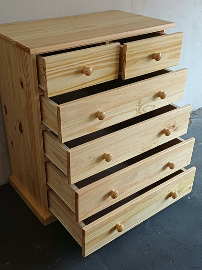 Chest of draws - 6 Draw