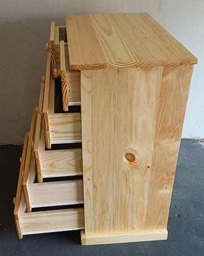 Chest of draws - 6 Draw