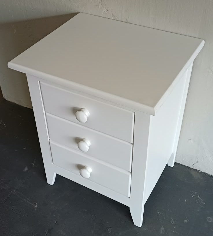 Bedside Table Pine - 3 Draw