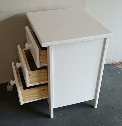Bedside Table Pine - 3 Draw