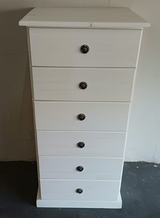 Chest of draws - Tall Boy 6 Draw